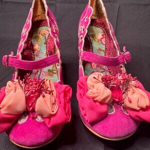 Irregular Choice Little Tipple Fuchsia Suede Kitten Heels – Pinup/50s